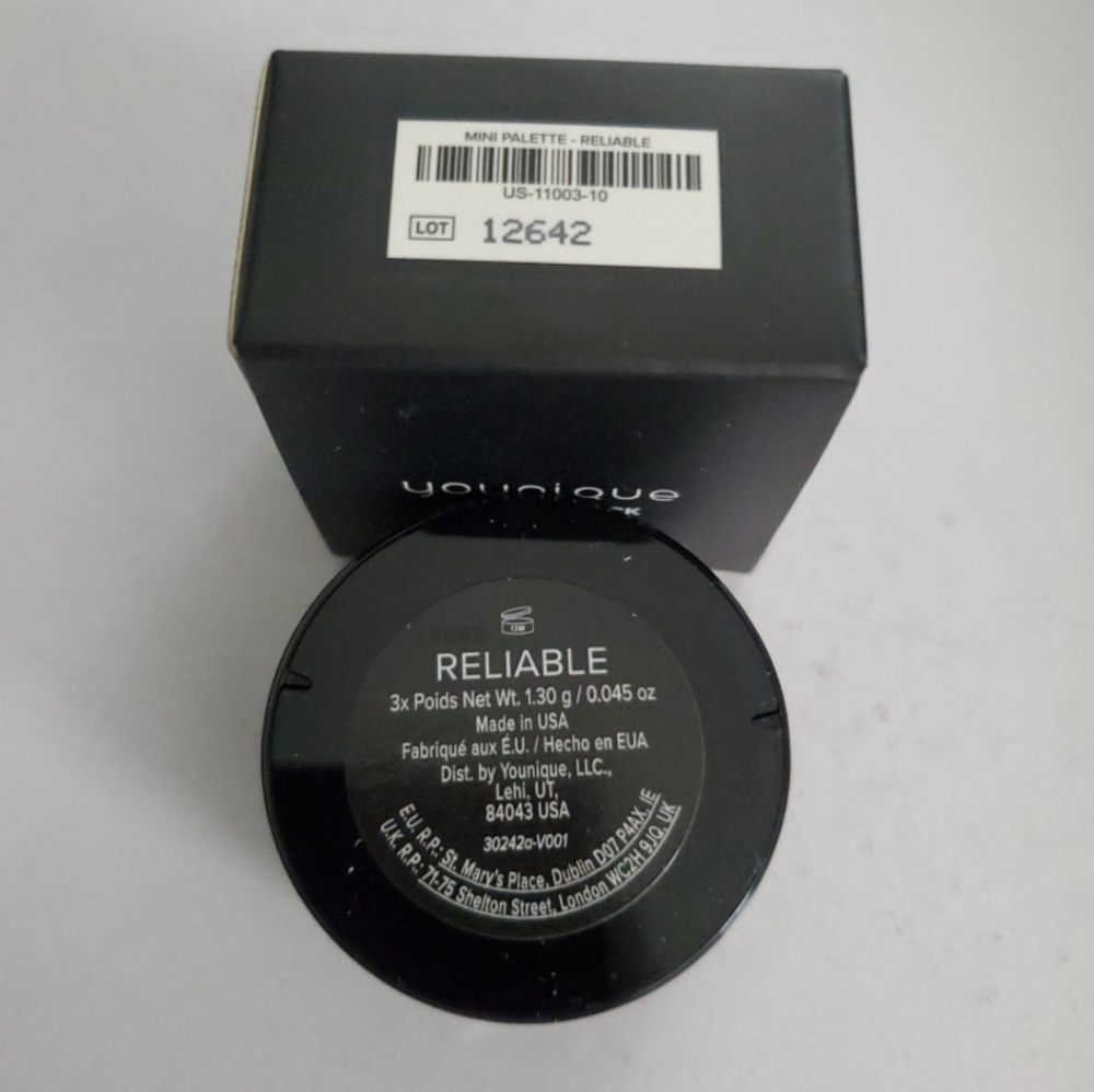 Younique Eyeshadow Mini Palette - Picture 2 of 2